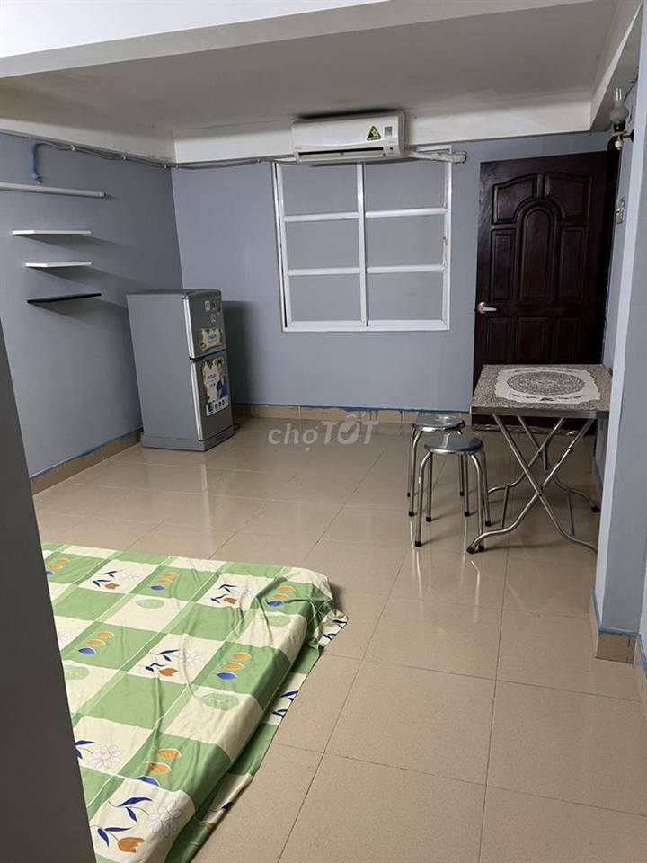 Cho thuê phòng trọ giá rẻ Quận 1