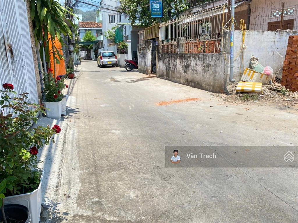Bán đất hẻm nguyễn biểu vĩnh hải nha trang gần chợ vĩnh hải gần biển đường 5m sổ đỏ riêng