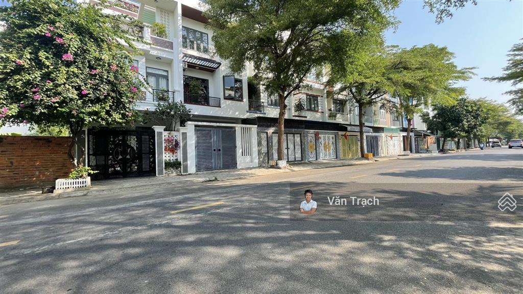 Bán đất mặt tiền vương thừa vũ kđt phước long a nha trang hướng đông nam đường 16m