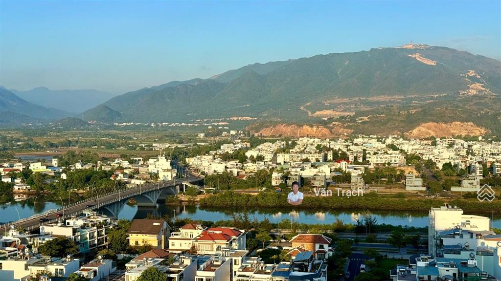 Bán căn hộ 1 ngủ view sông đẹp chung cư ct4 vcn phước hải nha trang hướng đông bắc có dòng tiền