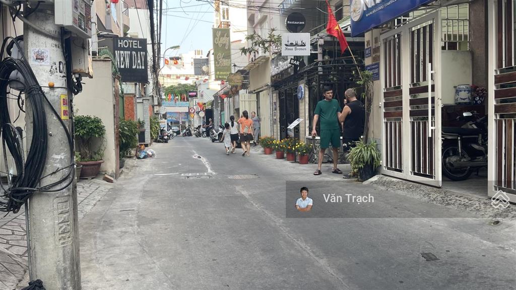Bán nhà hẻm 6m hùng vương nha trang có dòng tiền hướng tây bắc sổ đỏ riêng