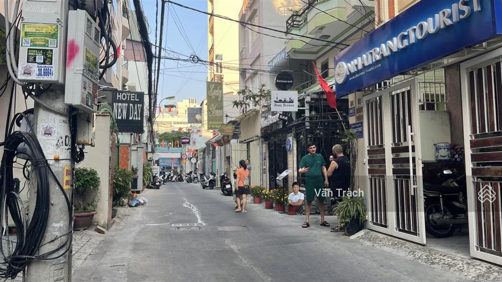 Bán nhà hẻm 6m hùng vương nha trang có dòng tiền hướng tây bắc sổ đỏ riêng