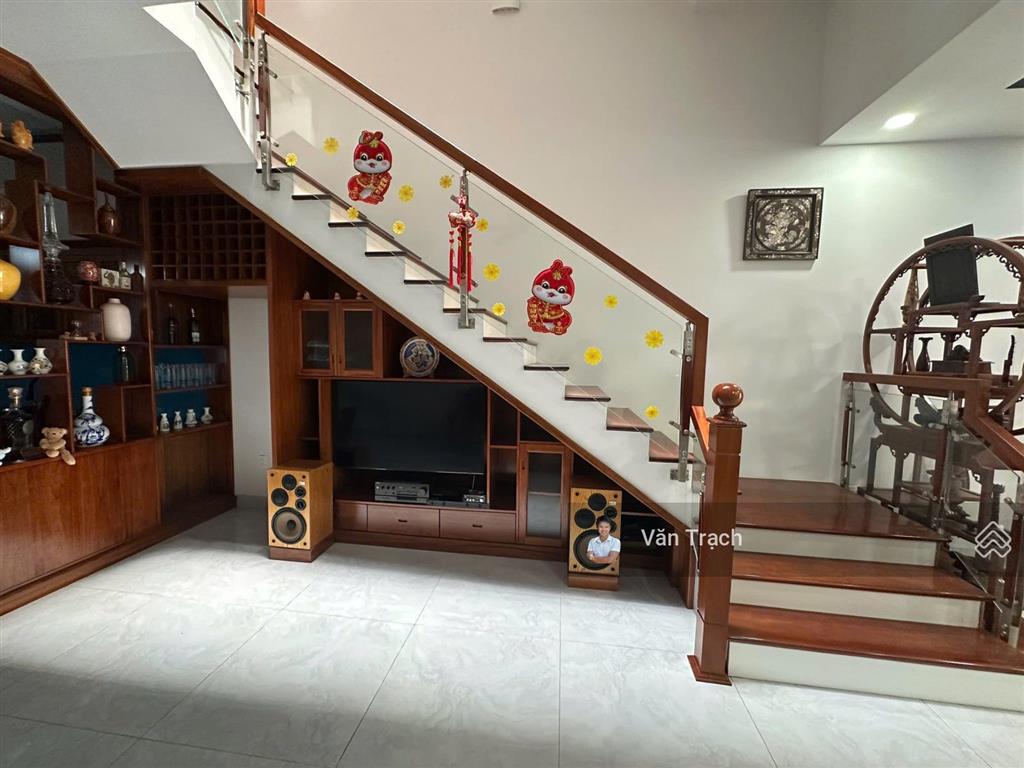 Cho thuê nhà kđt mỹ gia gói 2 đường 18m full nội thất vào ở ngay giá chỉ 25 triệu/ tháng