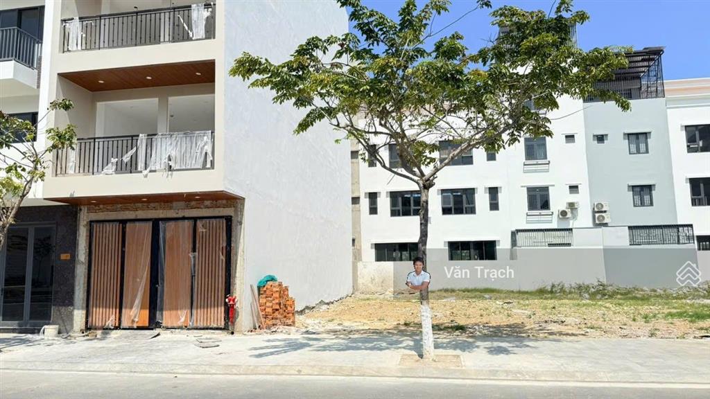 Bán đất nền kđt vcn phước long 2 view công viên lô sạch đẹp đường 16m xây nhà cấp sổ đỏ