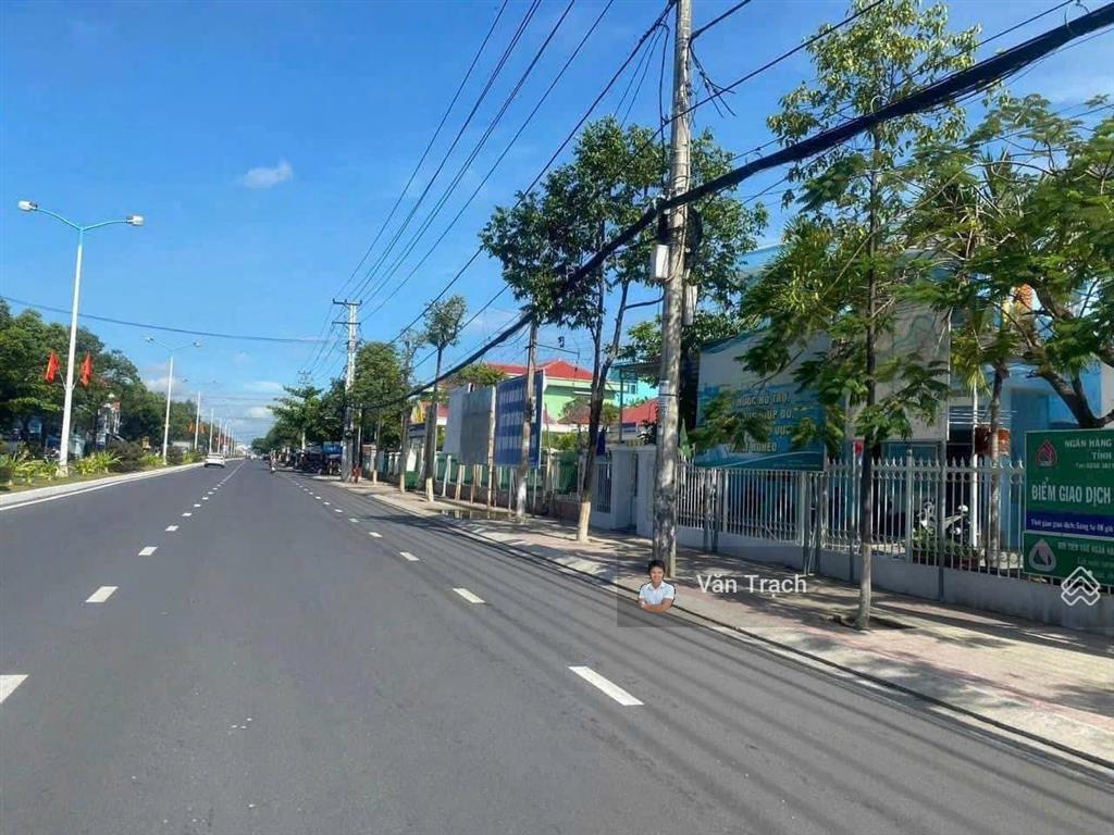Bán đất mặt tiền 23/10 vĩnh trung nha trang hướng đông nam sổ riêng phù hợp kinh doanh