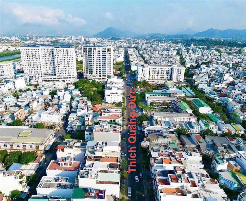 Bán đất tặng nhà mặt tiền thích quảng đức phước hải hướng tây nam, sổ đỏ riêng xây dựng tự do