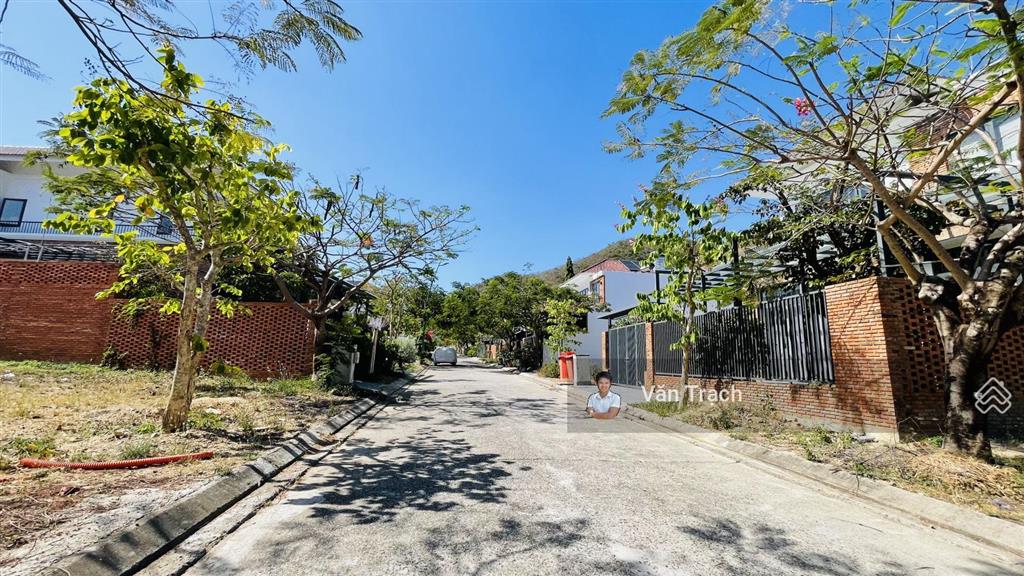 Bán lô biệt thự giáng hương đẹp hướng tây đường 13m diện tích 279,8m ngang 10m
