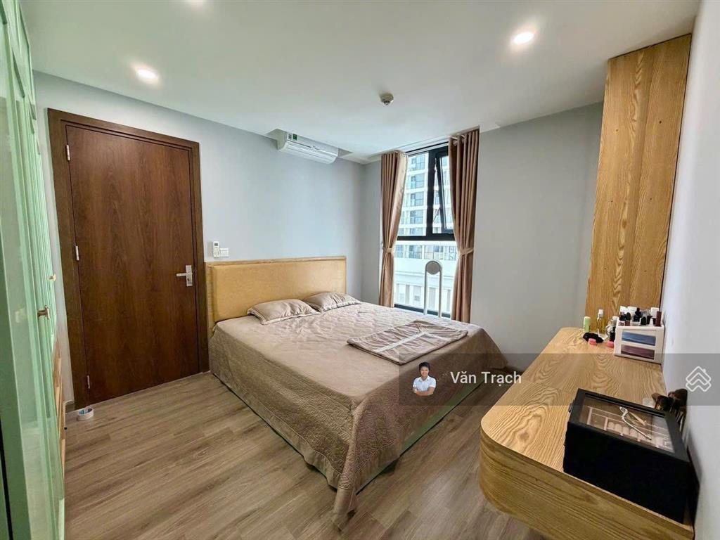 Cho thuê căn hộ 3 ngủ hud building nha trang view xéo biển full nội thất ở ngay