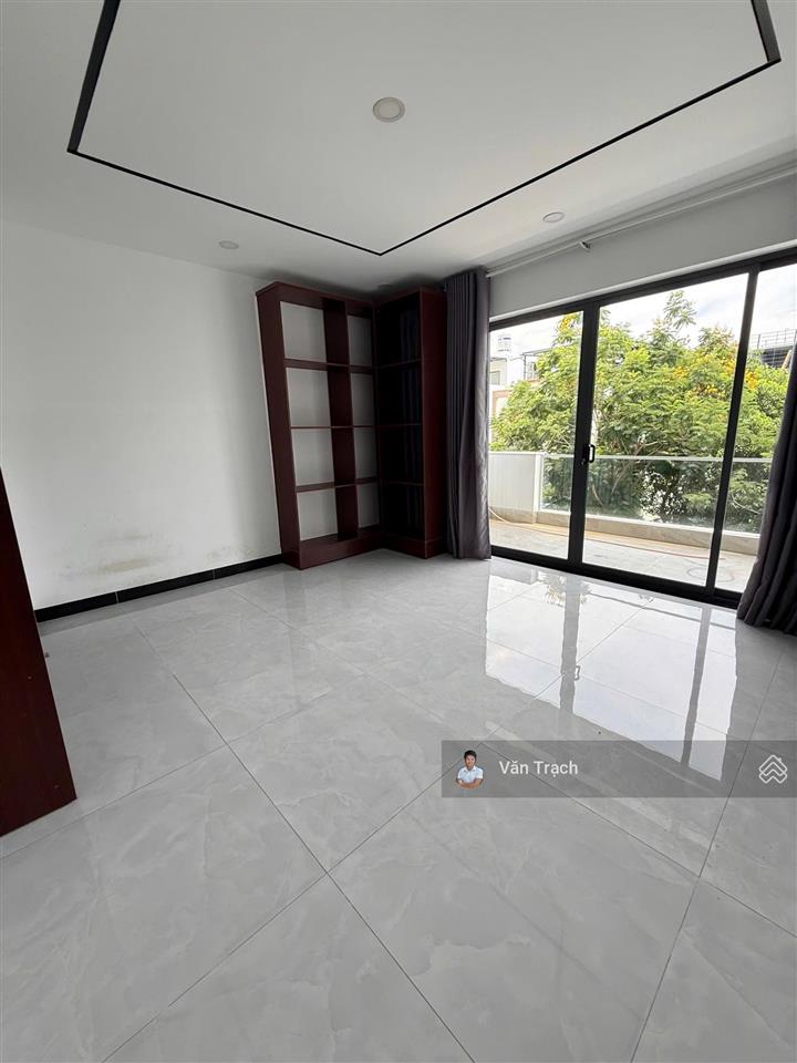 Cho thuê nhà mặt tiền đường số 13 hà quang 2 phước hải nha trang vào ở ngay