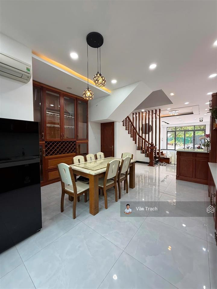 Cho thuê nhà mặt tiền đường số 13 hà quang 2 phước hải nha trang vào ở ngay