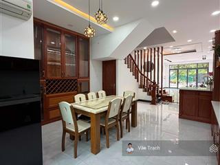 Cho thuê nhà mặt tiền đường số 13 hà quang 2 phước hải nha trang vào ở ngay