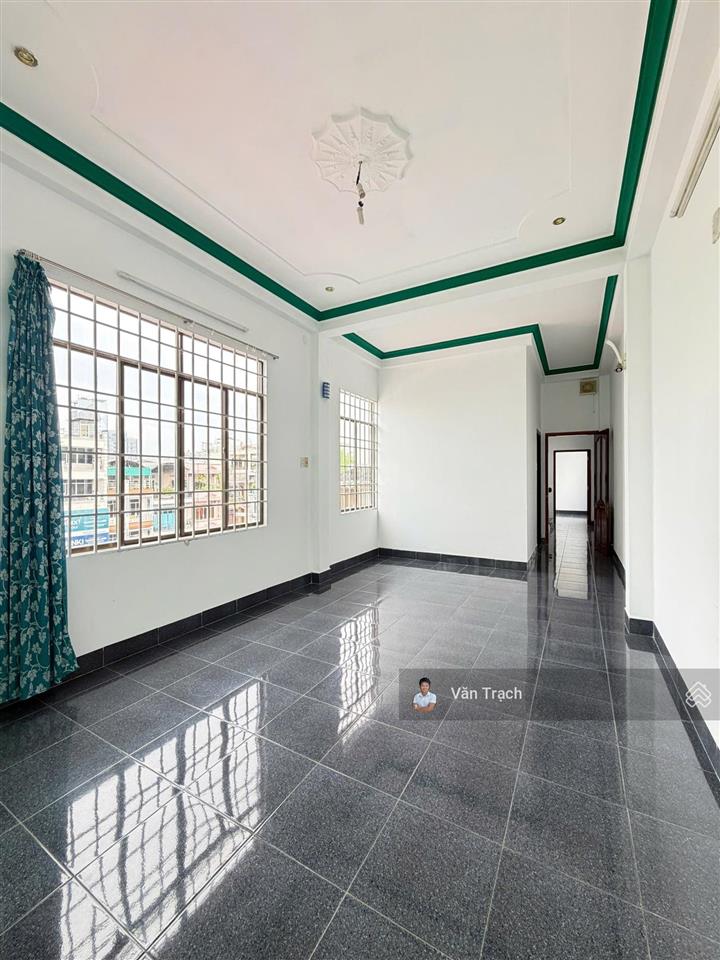 Cho thuê nhà nguyên căn mặt tiền võ trứ tân lập nha trang hướng đông bắc vào ở ngay
