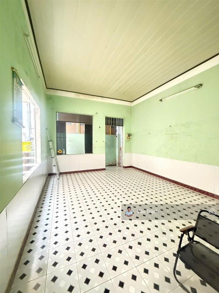 Bán nhà cấp 4 mặt tiền thích quảng đức rộng 25m đã có sổ hồng xây dựng tự do giá tốt