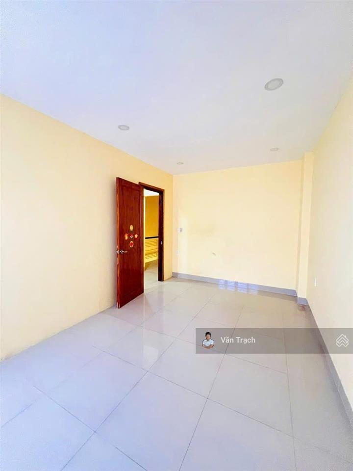 Cho thuê nhà mặt tiền thích quảng đức phước hải nha trang ngang 6m