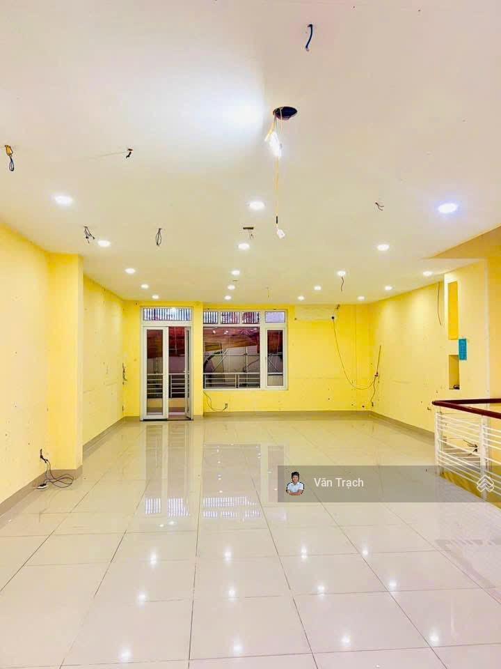 Cho thuê nhà mặt tiền thích quảng đức phước hải nha trang ngang 6m