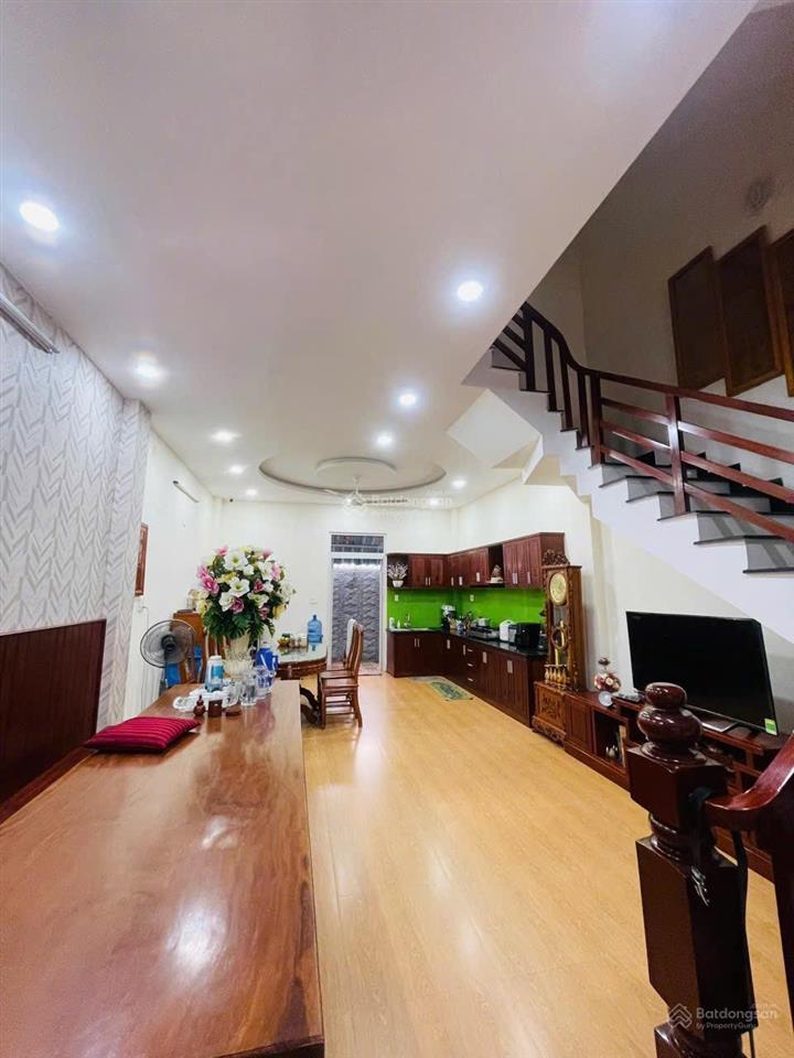 Cho thuê nhà mặt tiền đường số 14 kđt hà quang 2 phước hải nha trang, full nội thất