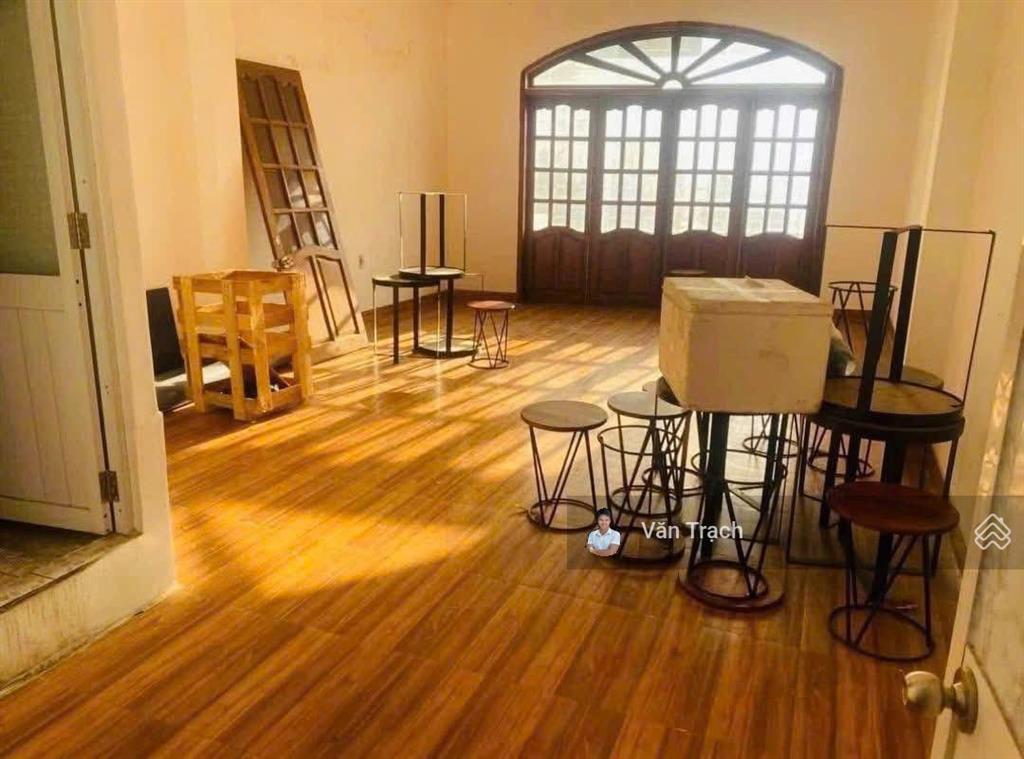 Cho thuê nhà 4 tầng khu bàn cờ đường lê đại hành nha trang phù hợp kinh doanh mọi mặt hàng