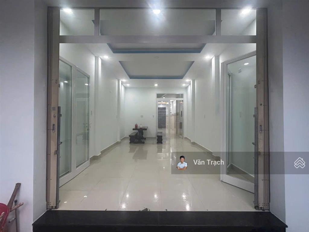 Cho thuê nhà 3 tầng mặt tiền dã tượng vĩnh nguyên nha trang cách biển 500m vào ở ngay