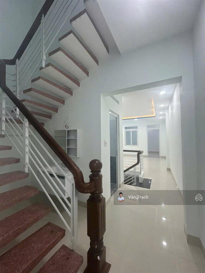 Cho thuê nhà 3 tầng mặt tiền dã tượng vĩnh nguyên nha trang cách biển 500m vào ở ngay
