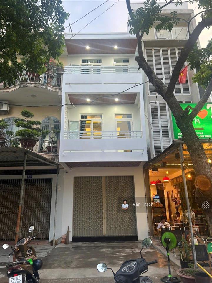 Cho thuê nhà 3 tầng mặt tiền dã tượng vĩnh nguyên nha trang cách biển 500m vào ở ngay