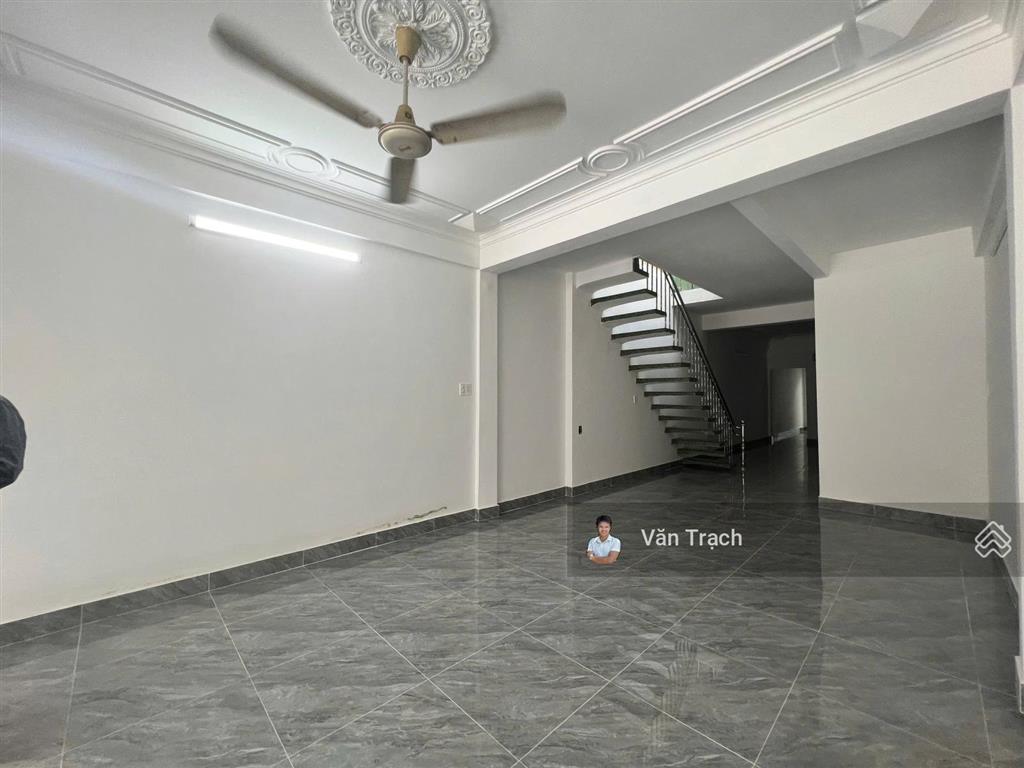 Cho thuê nhà mặt tiền 23/10 nha trang gần lotte nha trang phù hợp kinh doanh vào ở ngay