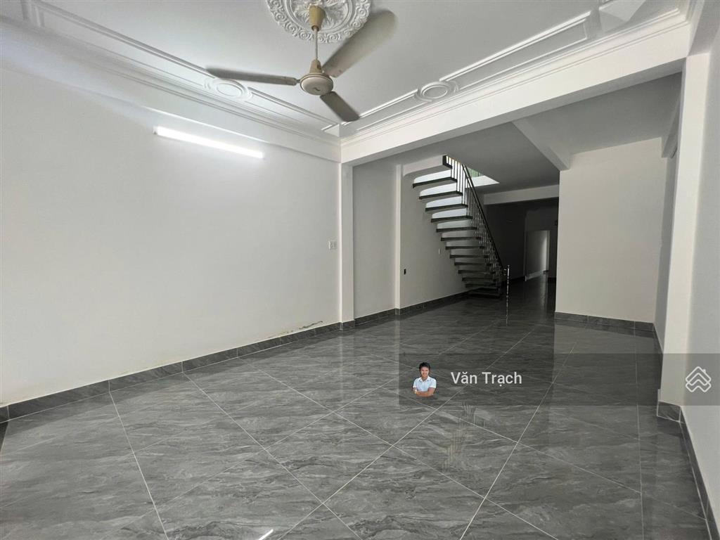 Cho thuê nhà mặt tiền 23/10 nha trang gần lotte nha trang phù hợp kinh doanh vào ở ngay