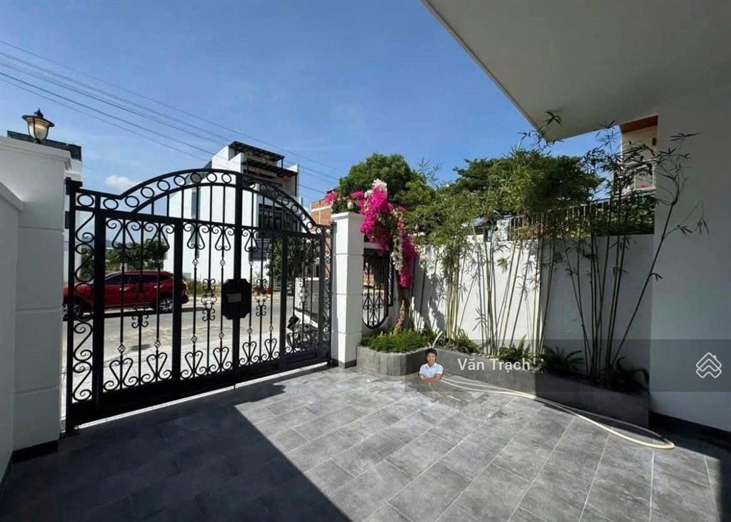 Cho thuê nhà 3 tầng kđt thái xuân mỹ gia nha trang gói 4 full nội thất cao cấp vào ở ngay