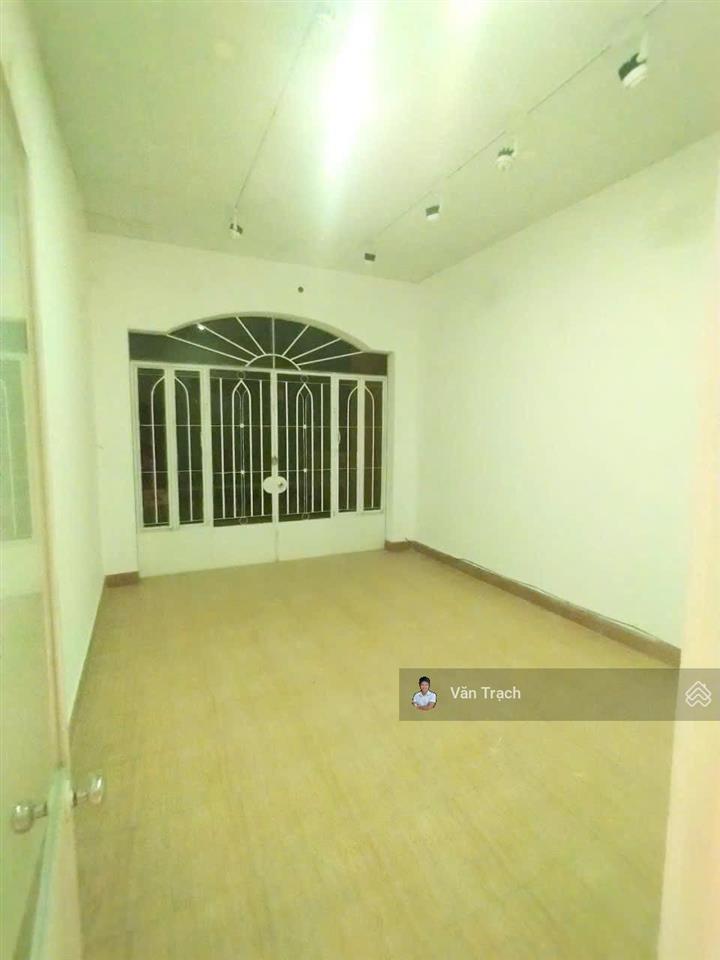 Bán nhà mặt tiền ngô đức kế tân lập nha trang hướng đông nam phù hợp kinh doanh