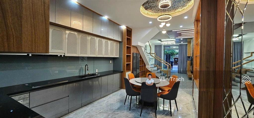 Cho thuê nhà hà quang 2 nha trang 4 phòng ngủ full nội thất đẹp vào ở ngay