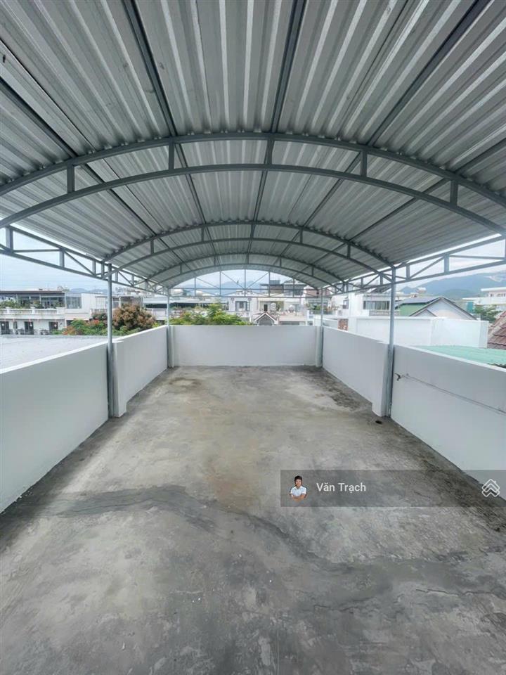 Cho thuê nhà 4 tầng kđt hà quang 2 nha trang, nhà trống vào ở ngay