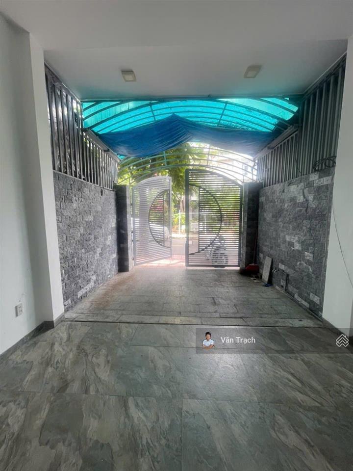 Cho thuê nhà 4 tầng kđt hà quang 2 nha trang, nhà trống vào ở ngay
