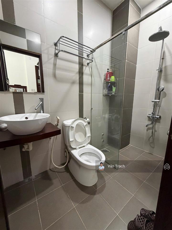 Cho thuê nhà nguyễn trung trực tân lập nha trang gần chợ xóm mới vào ở ngay nội thất như hình