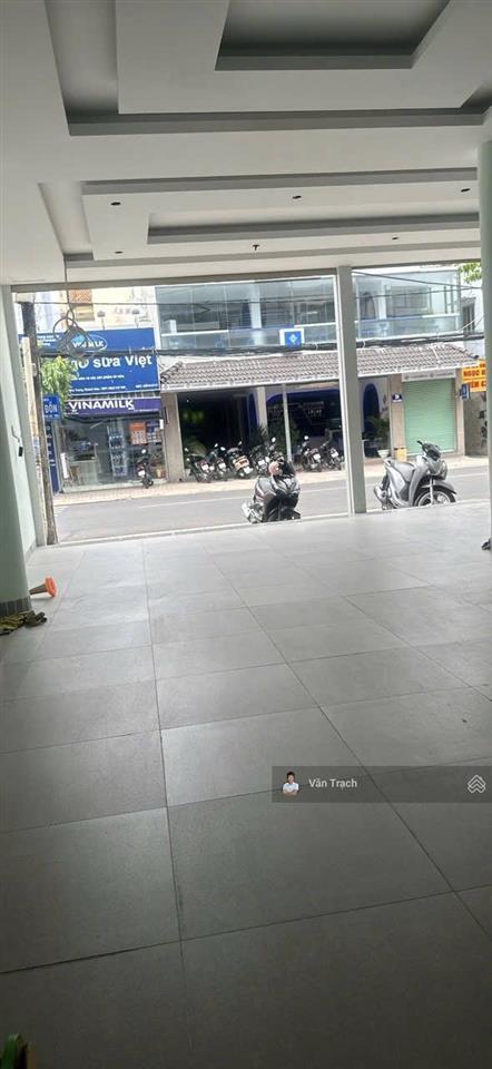 Cho thuê nhà mặt tiền đường vân đồn phước hoà nha trang phù hợp làm nhà hàng hay vp công ty