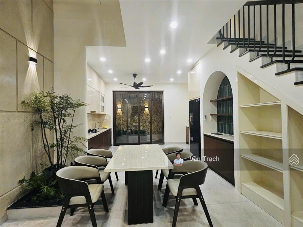 Cho thuê nhà 4 phòng ngủ kđt mỹ gia vĩnh thái nha trang gói 5 full nội thất vào ở ngay