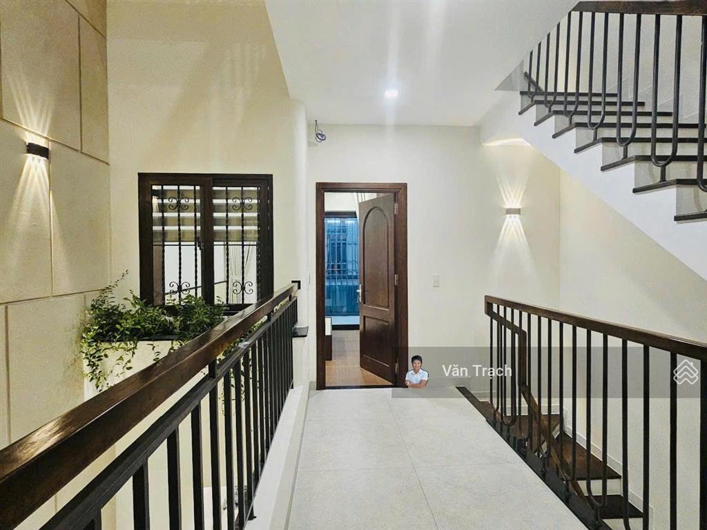Cho thuê nhà 4 phòng ngủ kđt mỹ gia vĩnh thái nha trang gói 5 full nội thất vào ở ngay