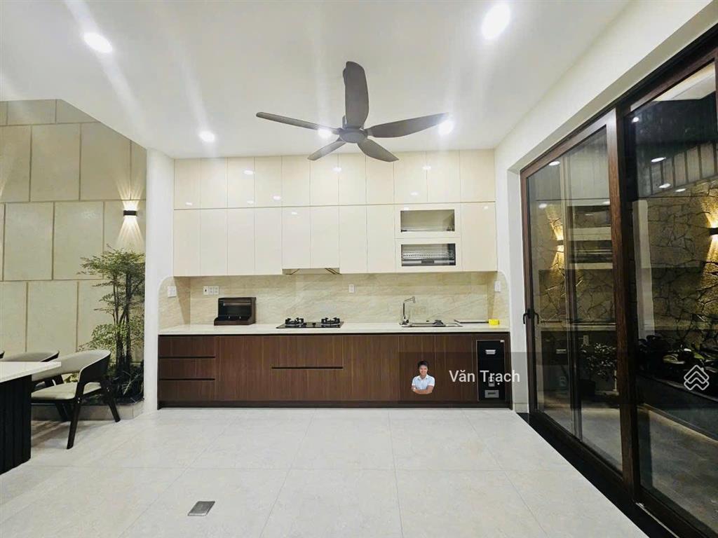 Cho thuê nhà 4 phòng ngủ kđt mỹ gia vĩnh thái nha trang gói 5 full nội thất vào ở ngay