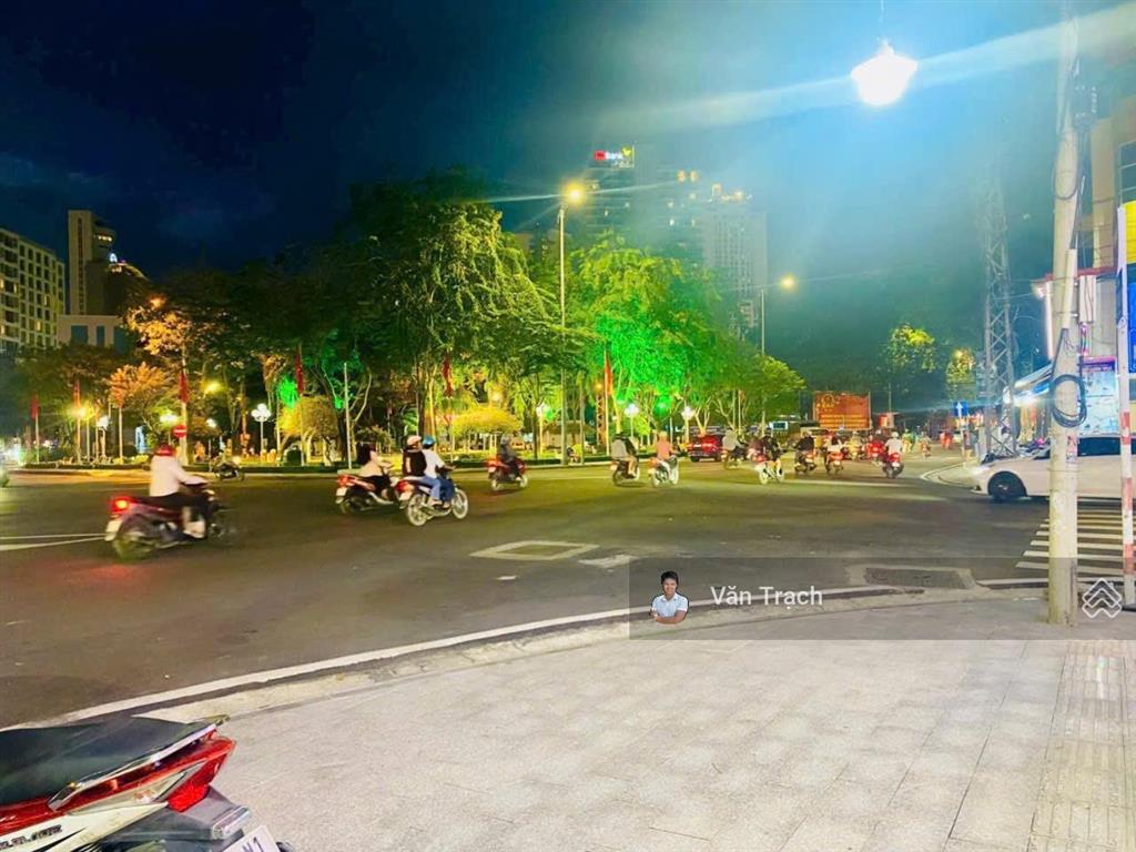 Cho thuê nhà mặt tiền lê thánh tôn nha trang, phù hợp kinh doanh ngay gần bên ngân hàng vào ở ngay