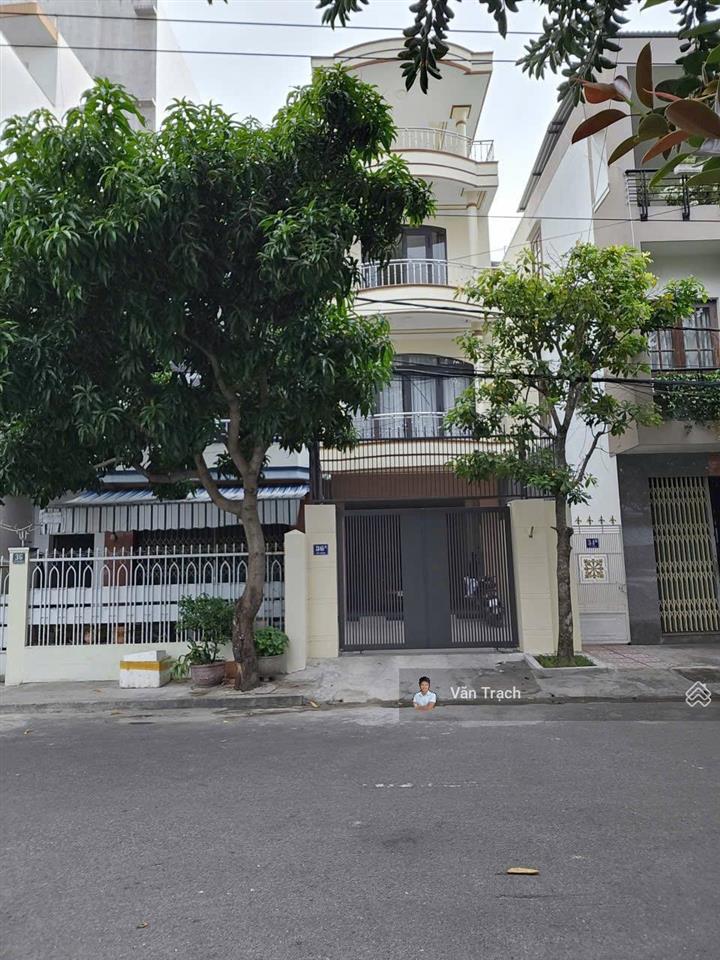 Cho thuê nhà 4 tầng lê chân nha trang có sân đỗ ô tô, full nội thất, có thang máy, 4 phòng ngủ