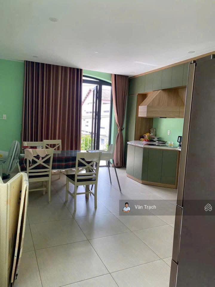 Cho thuê nhà 4 tầng lê chân nha trang có sân đỗ ô tô, full nội thất, có thang máy, 4 phòng ngủ