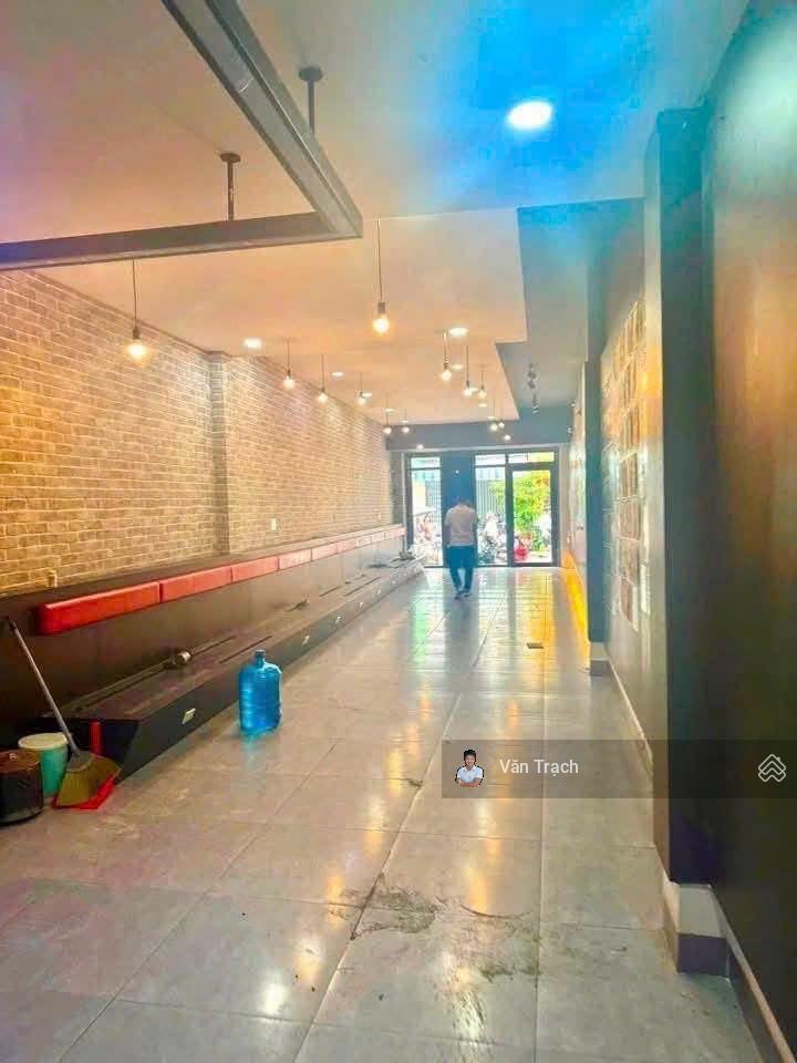 Cho thuê nhà 4 tầng bạch đằng tân lập nha trang cách tô hiến thành 3 căn nhà phù hợp kinh doanh