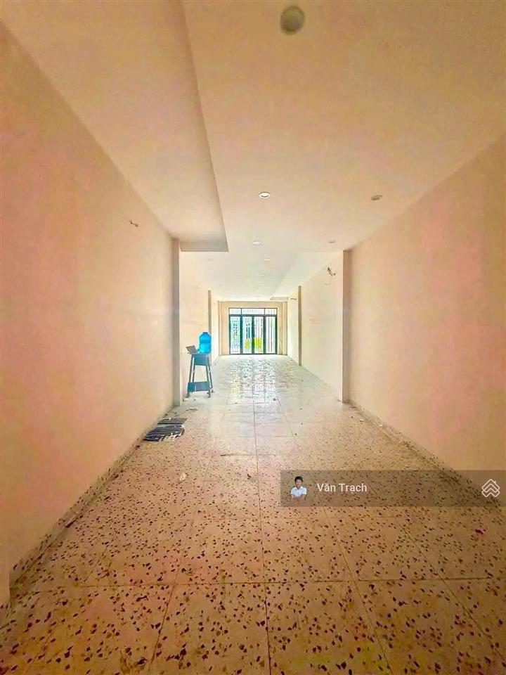 Cho thuê nhà 4 tầng bạch đằng tân lập nha trang cách tô hiến thành 3 căn nhà phù hợp kinh doanh