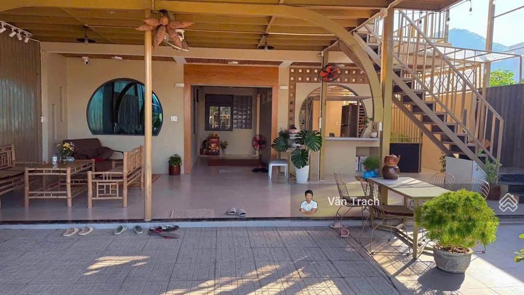 Cho thuê nhà mặt tiền liên hoa view sông cái vĩnh ngọc nha trang phù hợp làm homestay
