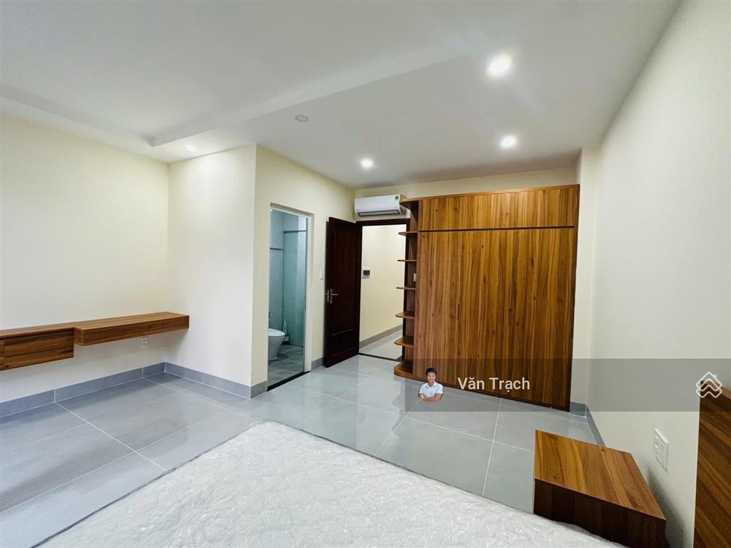 Cho thuê nhà kđt mỹ gia gói 2 vĩnh thái nha trang đường 27m vào ở ngay