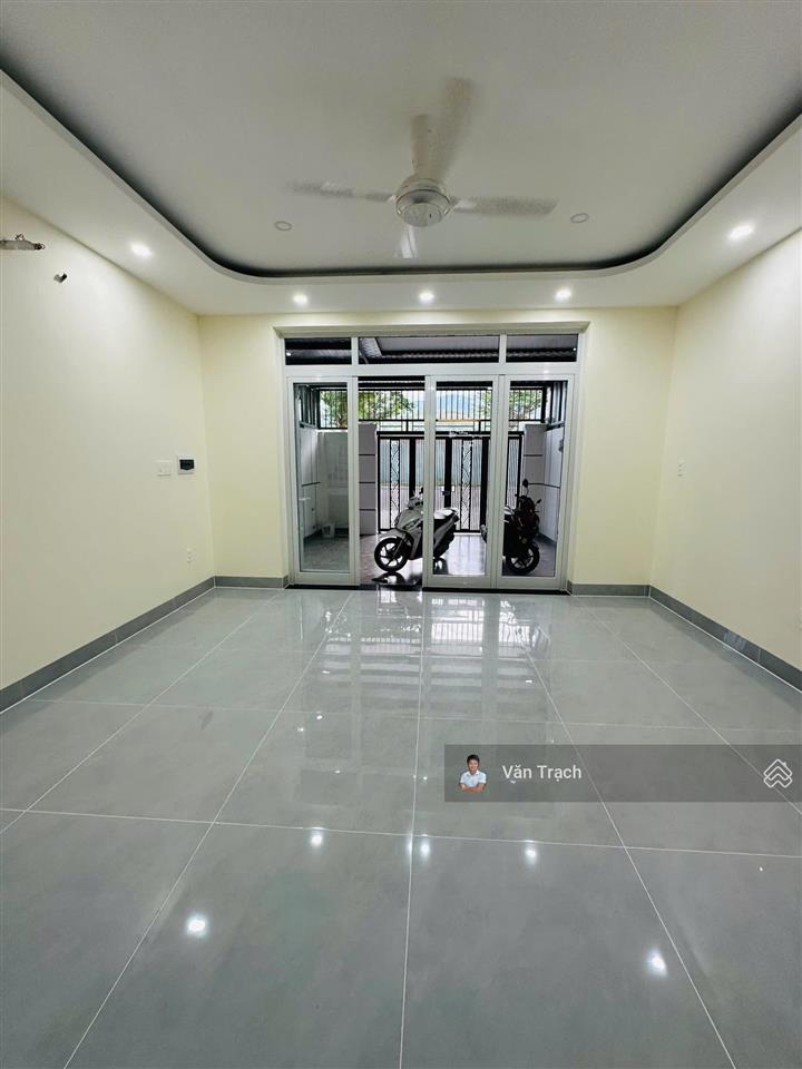 Cho thuê nhà kđt mỹ gia gói 2 vĩnh thái nha trang đường 27m vào ở ngay