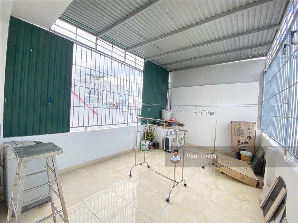Cho thuê nhà mặt tiền nhị hà, phước hoà, nha trang, hướng đông nam có sân để ô tô 4pn vào ở ngay