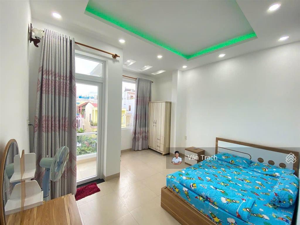 Cho thuê nhà mặt tiền nhị hà, phước hoà, nha trang, hướng đông nam có sân để ô tô 4pn vào ở ngay