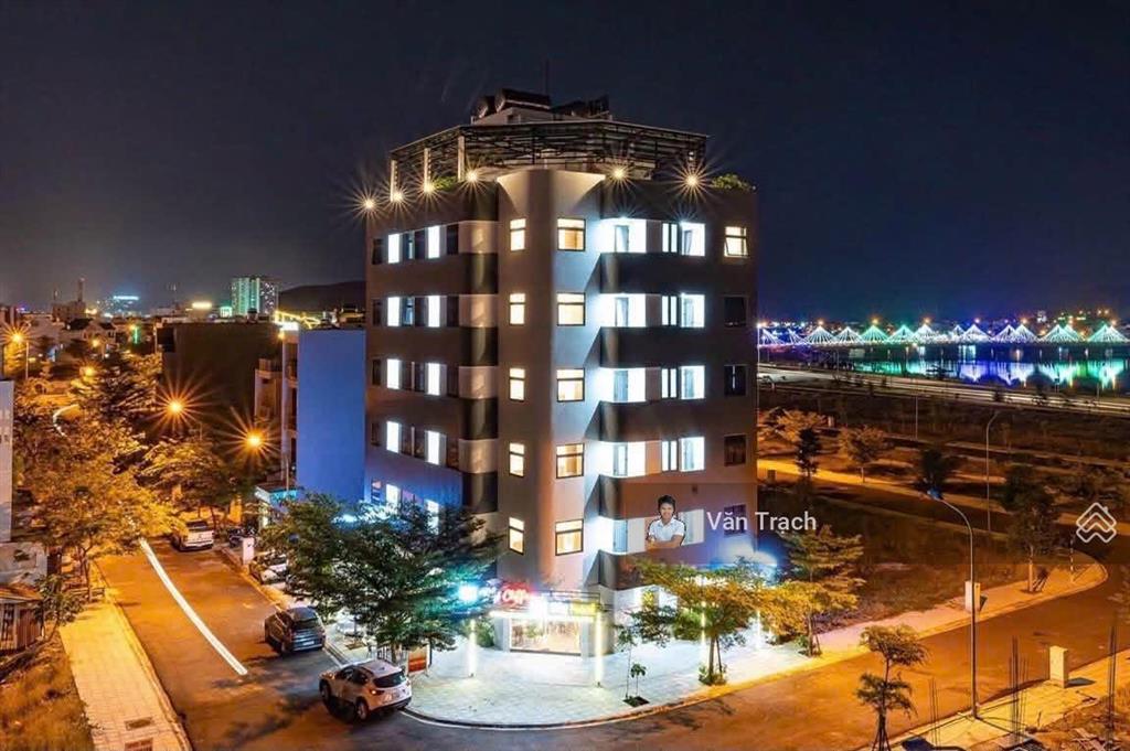 Cho thuê tòa khách sạn 40 phòng sát vành đai 2 phước long nha trang vào kinh doanh ngay