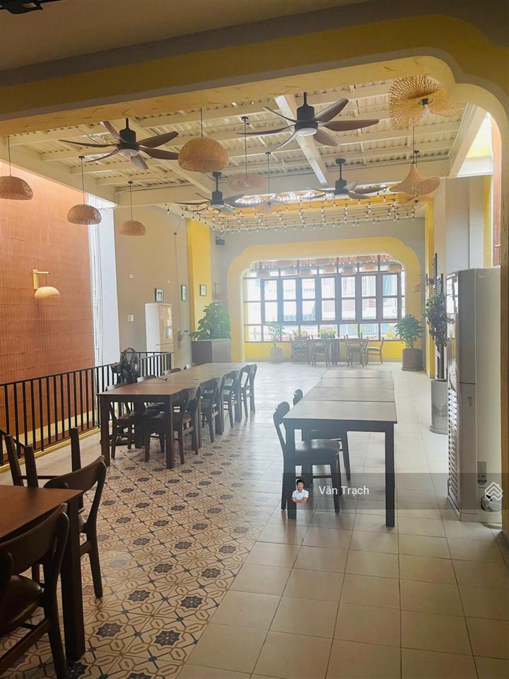 Cho thuê nhà nguyên căn mặt tiền trịnh phong nha trang ngang 6m vào kinh doanh hợp đồng lâu dài