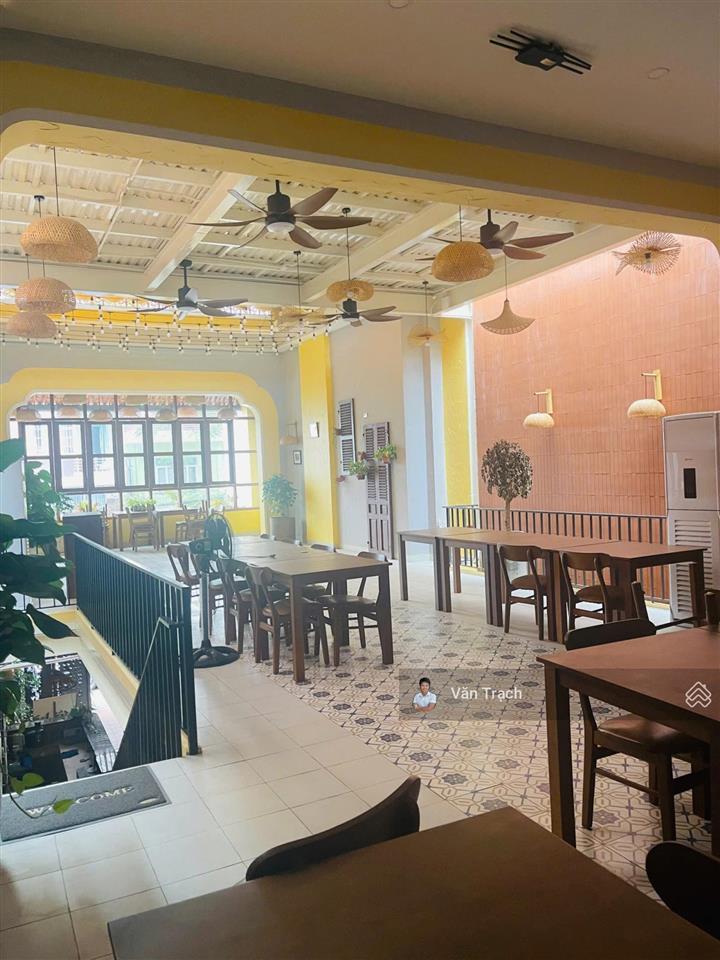 Cho thuê nhà nguyên căn mặt tiền trịnh phong nha trang ngang 6m vào kinh doanh hợp đồng lâu dài