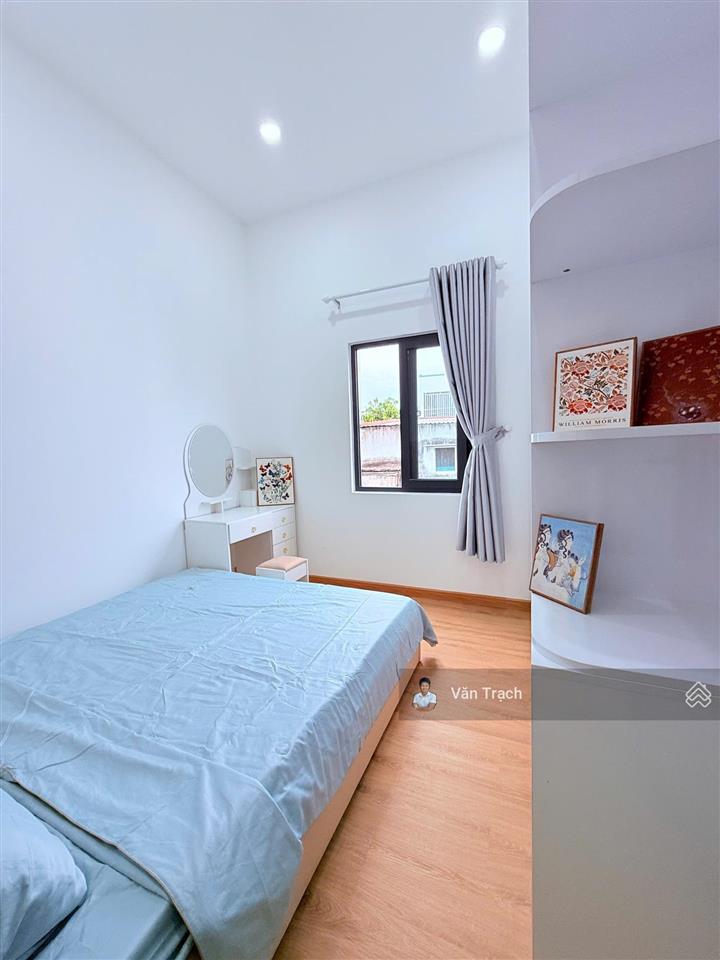 Cho thuê nhà 4 phòng ngủ hẻm lê hồng phong phước hải nha trang hướng đông chỉ 7,9 triệu